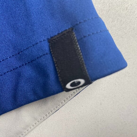 Oakley Men's Polo Shirt Large Blue Tailored Fit 100% Polyester - Picture 9 of 13